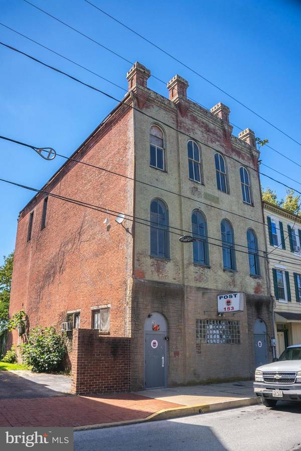 Columbia, PA 17512,28 N 2ND ST