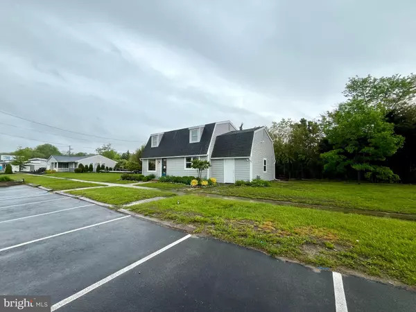 Little Egg Harbor Twp, NJ 08087,935 RADIO RD