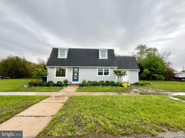 935 RADIO RD, Little Egg Harbor Twp, NJ 08087