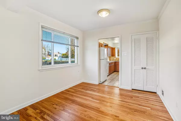 Silver Spring, MD 20901,509 UNIVERSITY BLVD W