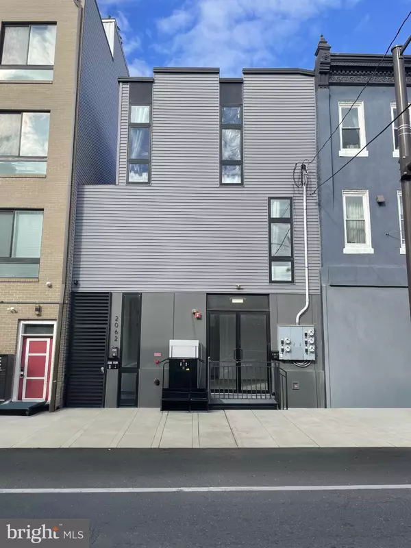 2062 N 2ND ST, Philadelphia, PA 19122