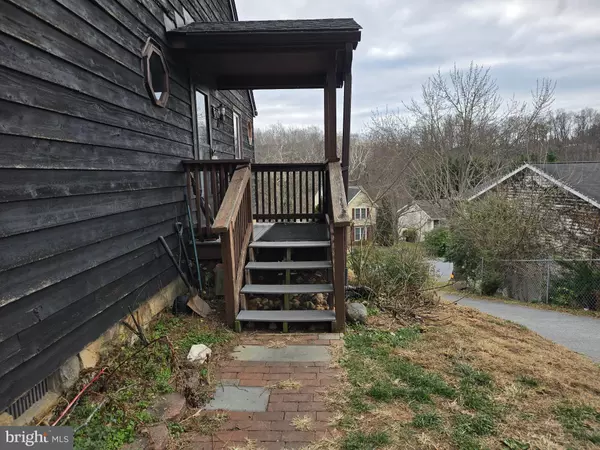 Winchester, VA 22602,114 WOODYS PL