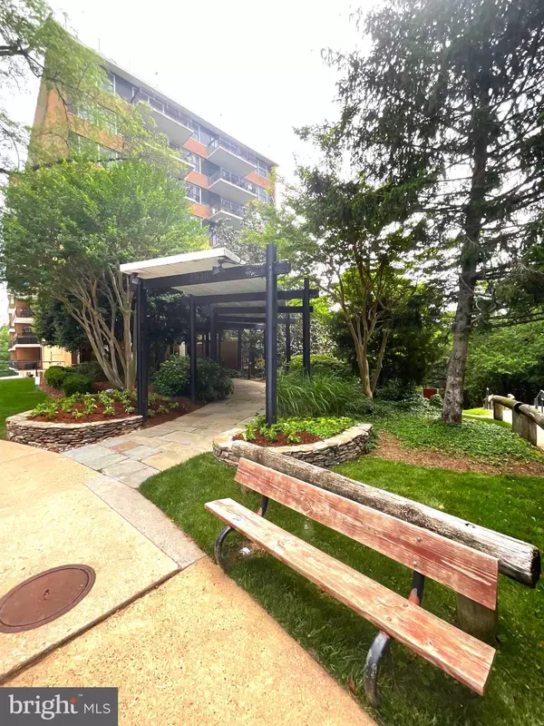 Arlington, VA 22201,2030 N ADAMS ST #1409