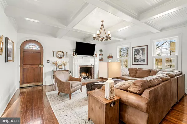 Fredericksburg, VA 22401,904 HANOVER ST