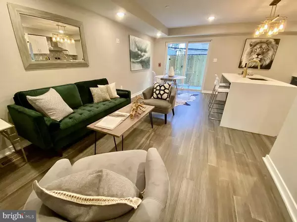 Philadelphia, PA 19130,765 N UBER ST #1