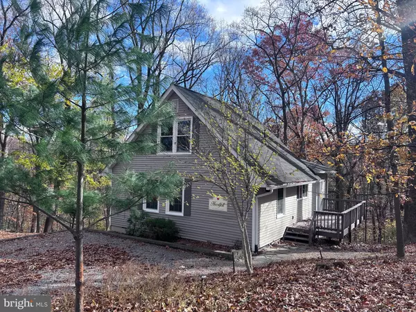 Bluemont, VA 20135,132 PINECREST LN