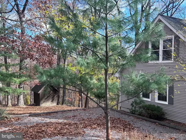 Bluemont, VA 20135,132 PINECREST LN