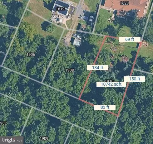 Oxon Hill, MD 20745,1909 KNOLL DR