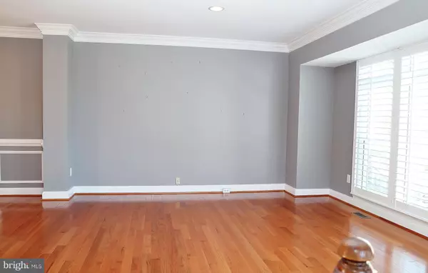 Alexandria, VA 22310,3335 WILTON CREST CT