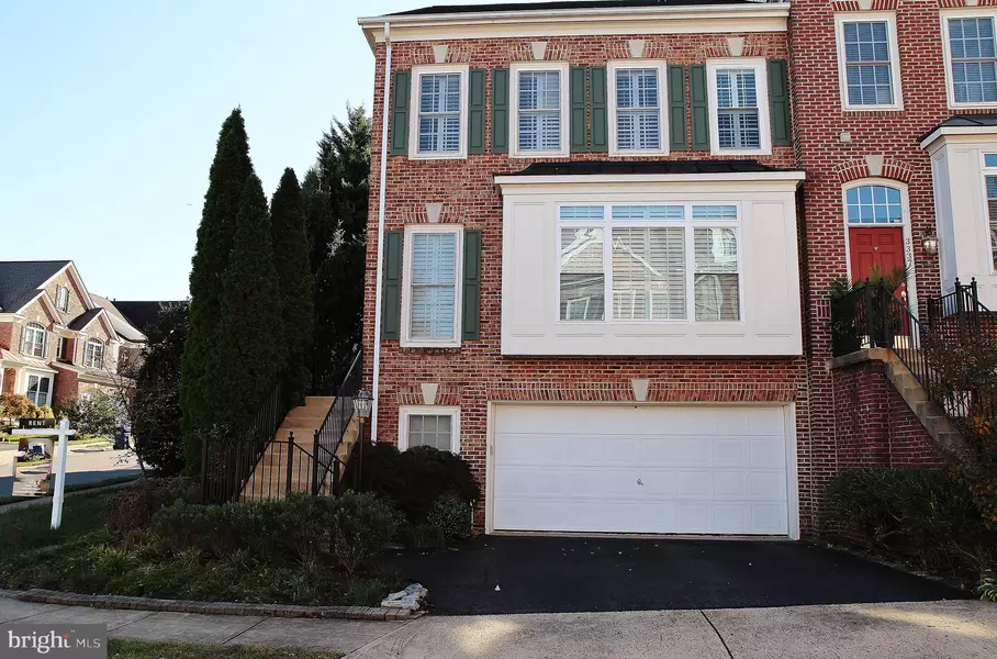 3335 WILTON CREST CT, Alexandria, VA 22310