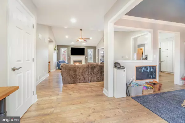 Harrisburg, PA 17112,8024 YELLOWSTONE DR