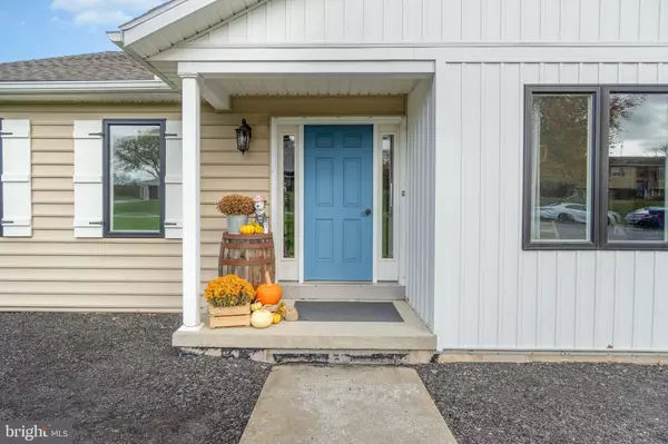 Harrisburg, PA 17112,8024 YELLOWSTONE DR