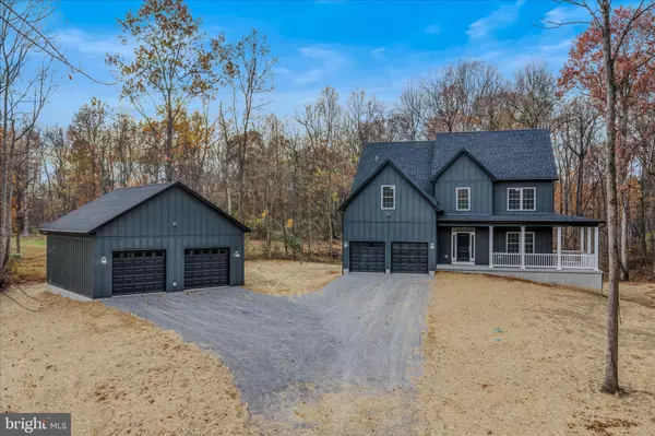 Hedgesville, WV 25427,659 NIMITZ LN