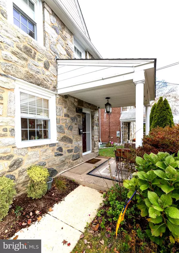 52 WOODBINE RD, Havertown, PA 19083