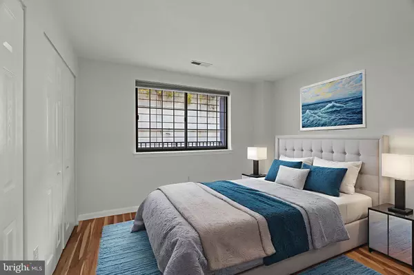 Philadelphia, PA 19127,2 LEVERINGTON #24