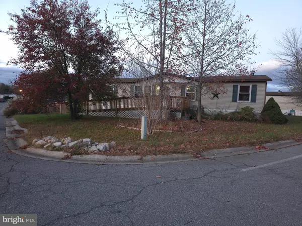 530 VINCENT LN #104, Bear, DE 19701