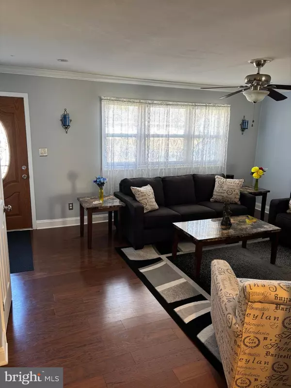 Newark, DE 19713,901 BIRCHWOOD DR