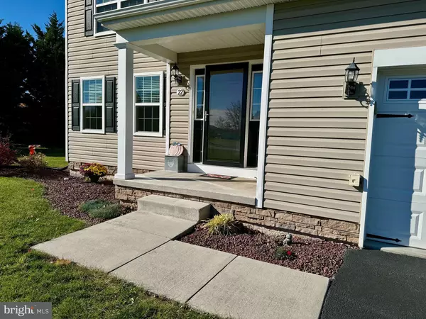 New Oxford, PA 17350,22 MEADOWVIEW LN