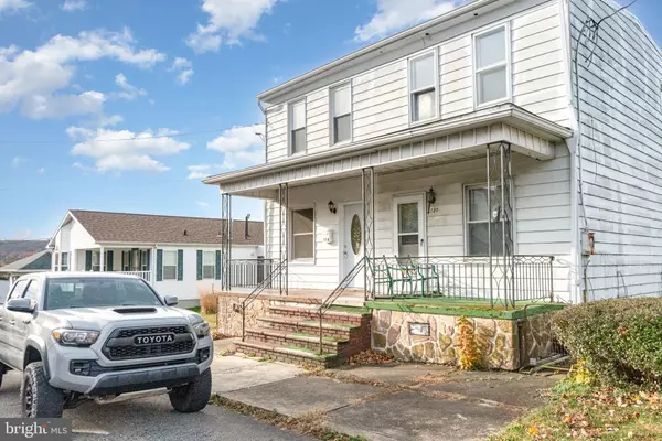 Frackville, PA 17931,118 N 6TH ST