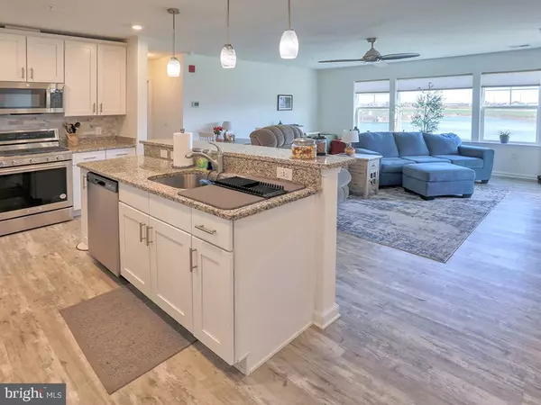 Lewes, DE 19958,24160 PORT LN #105