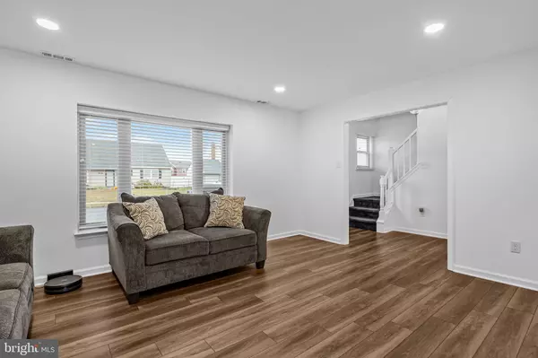 Fairless Hills, PA 19030,604 IVA LN