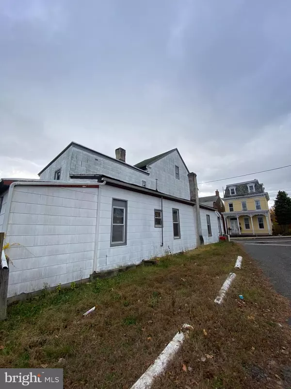 Pottstown, PA 19464,64 S EVANS ST