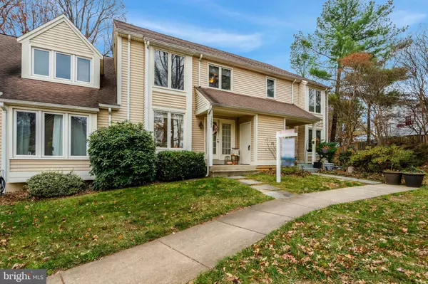 Fairfax, VA 22033,12552 GARLAND TREE CT