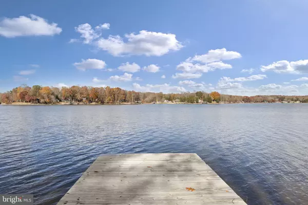 Louisa, VA 23093,1262 S LAKESHORE DR