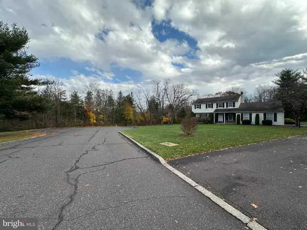 Perkasie, PA 18944,2004 EVERGREEN DR