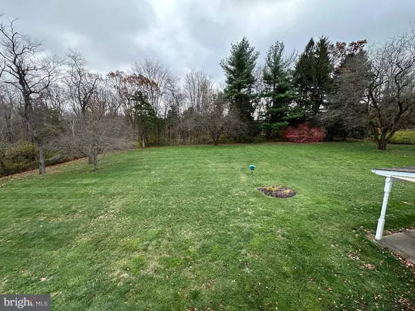 Perkasie, PA 18944,2004 EVERGREEN DR