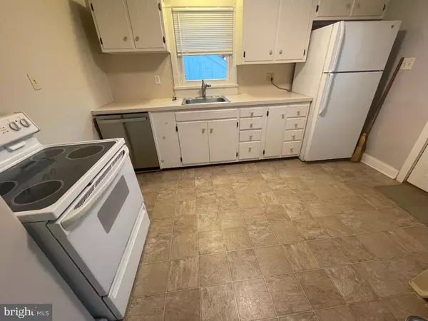 Lancaster, PA 17602,857 VILLAGE RD