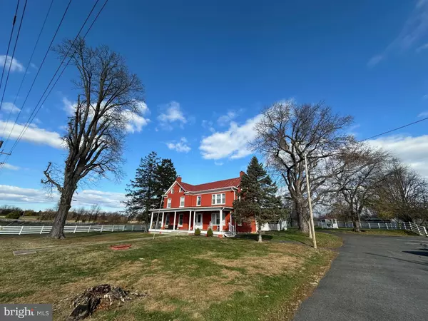 Shepherdstown, WV 25443,1585 GARDNERS LN