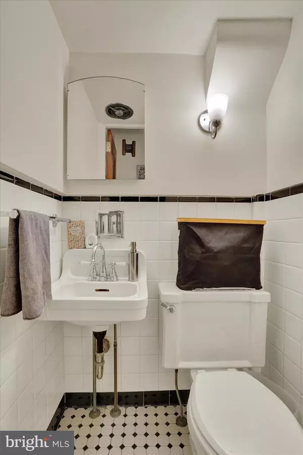 York, PA 17403,170 IRVING RD