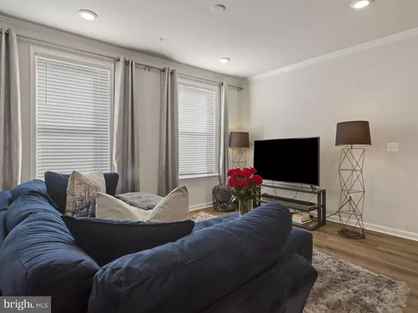 Lanham, MD 20706,4810 VISTA GLEN LN