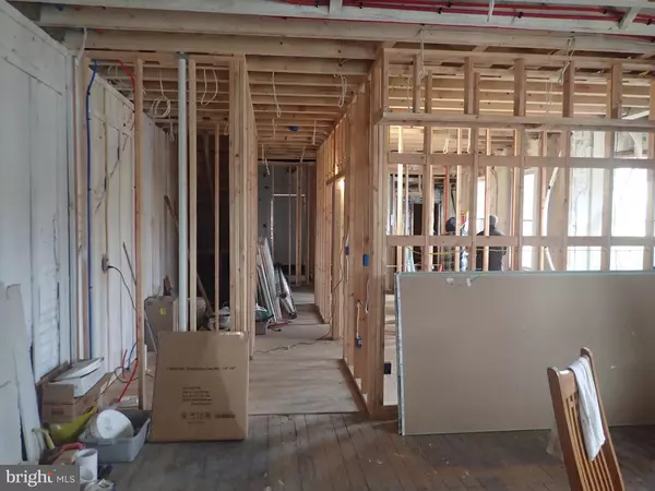 Chester, PA 19013,1402 W 3RD ST