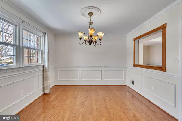 Springfield, VA 22152,6715 GREY FOX DR