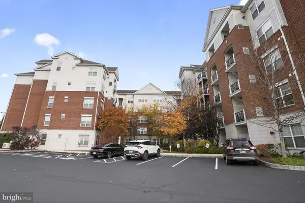 Conshohocken, PA 19428,350 W ELM ST #3207