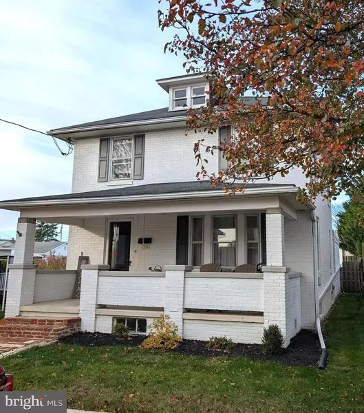 156 N WALNUT ST, Spring Grove, PA 17362
