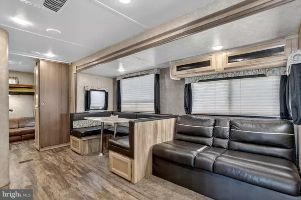 Chincoteague, VA 23336,8061 MIRE POND ONE