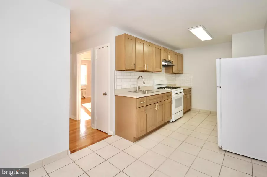 8037 PINE RD #2ND FLOOR, Philadelphia, PA 19111