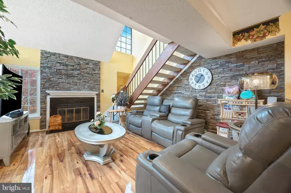 Laurel, MD 20707,14106 WILLIAM ST #19-B