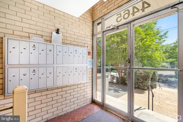 Washington, DC 20007,4465 MACARTHUR BLVD NW #8