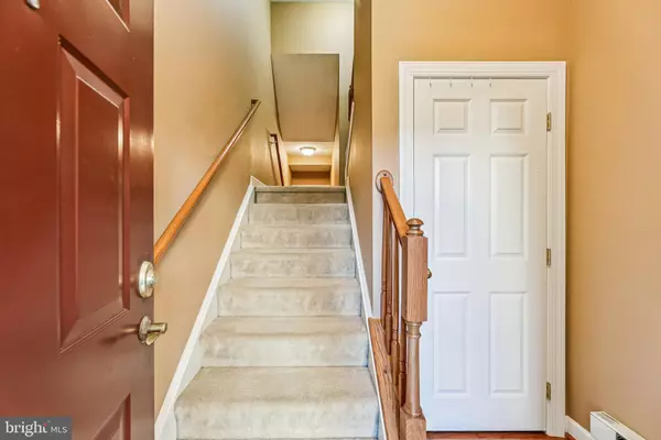 Woodbridge, VA 22191,2488 EASTBOURNE DR #313