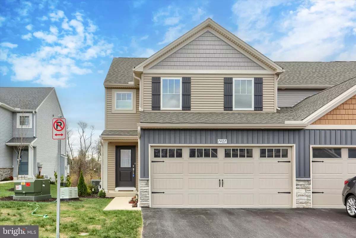 Harrisburg, PA 17112,7407 RED OAK CT