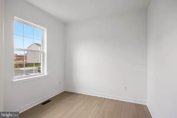 Sicklerville, NJ 08081,13 INKWELL LN