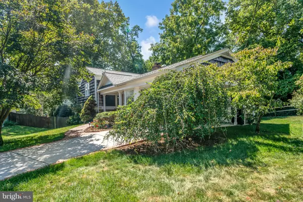 Arlington, VA 22207,2708 N KENSINGTON ST