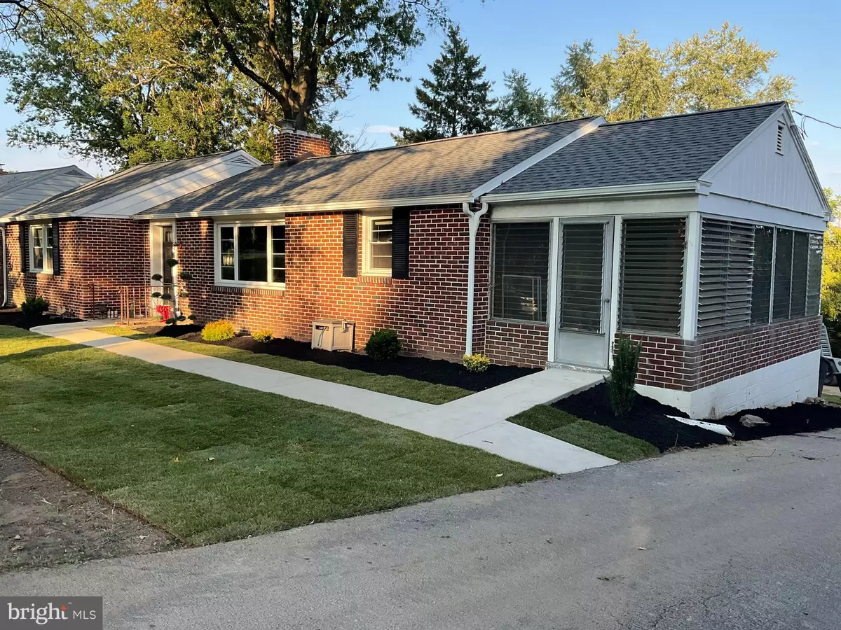 Lancaster, PA 17601,56 PEACOCK DR