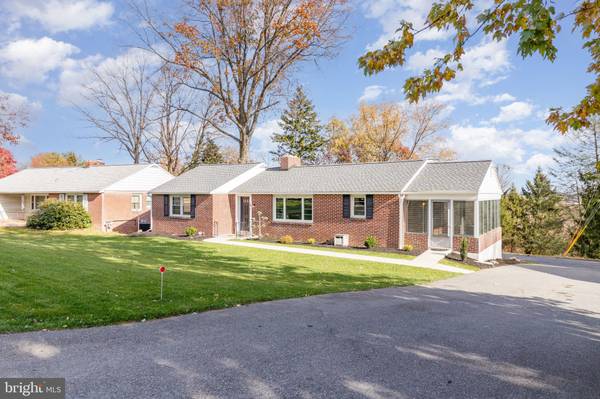 Lancaster, PA 17601,56 PEACOCK DR