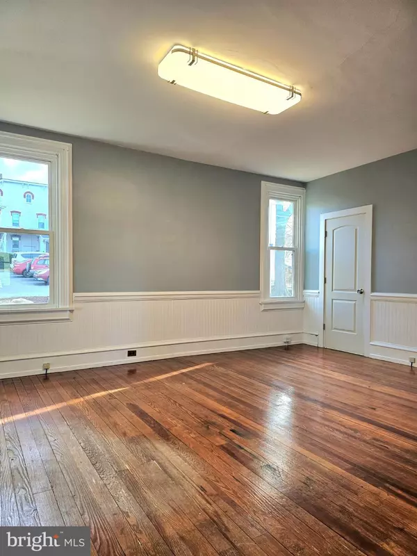 Mountville, PA 17554,144 W MAIN ST