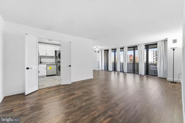 250 S REYNOLDS ST #508, Alexandria, VA 22304